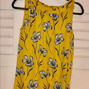Adorable size XS LOFT sleeveless yellow and blue top.